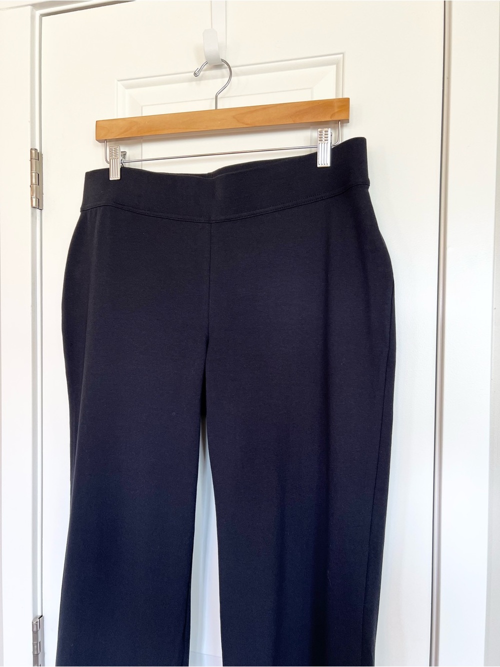 Lands’ End black Starfish Straight Leg pants Size L Comfort Stretch Pull on pant - Picture 4 of 9